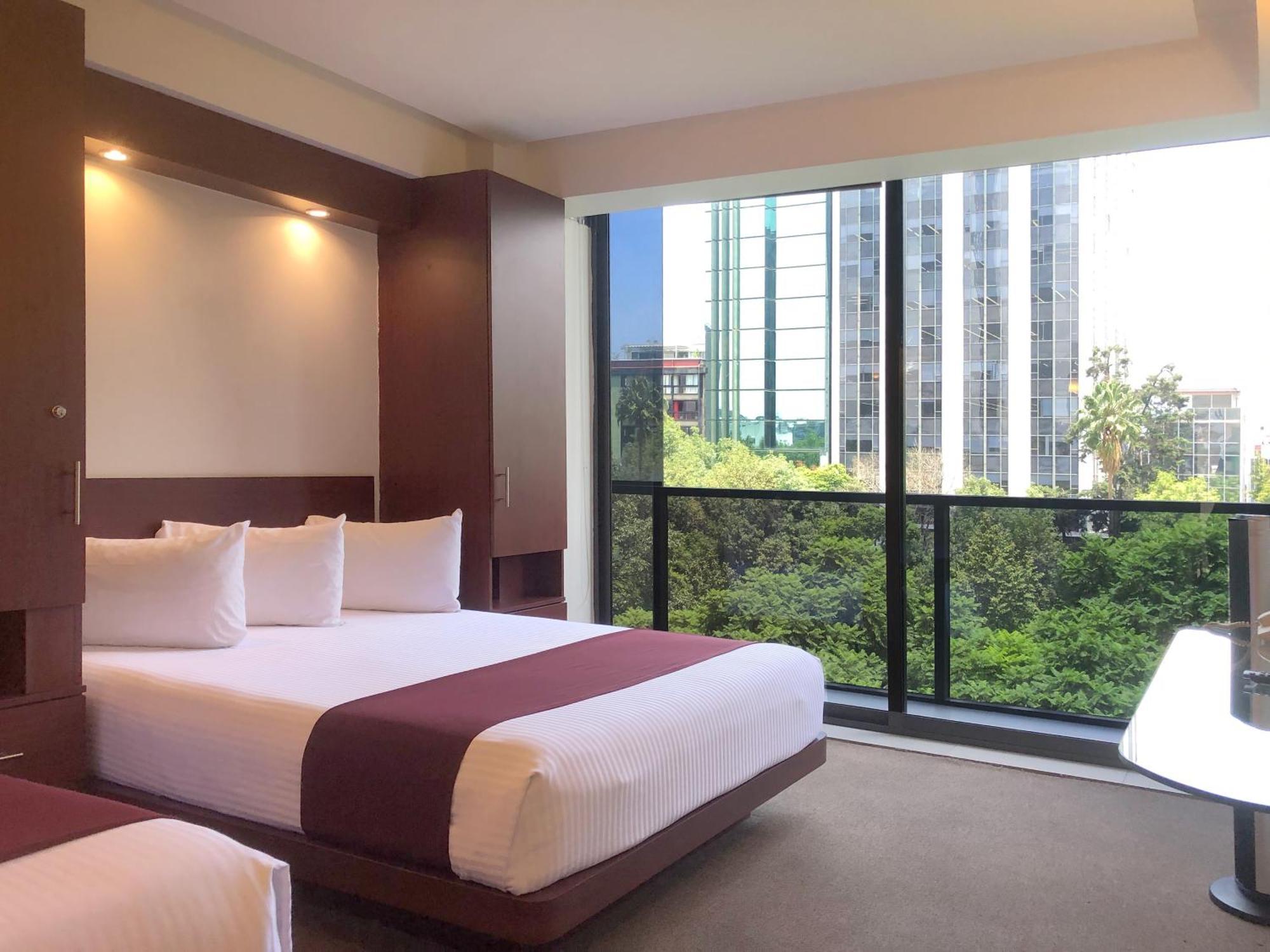 Suites Capri Reforma Angel 380 Mexico City Room photo